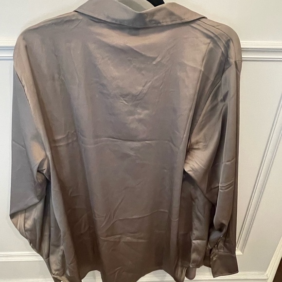 Elegant Women's Satin Blouse - Picture 2 of 3